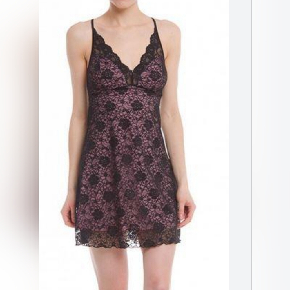 ARIANNE Black Lace Camisole Pink Lining. Size: Small.
